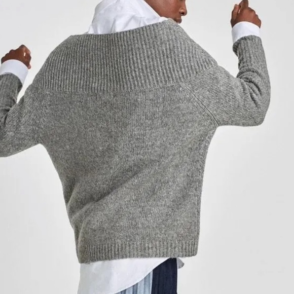 Zara Grey Off-The-Shoulder Chunky Knit Sweater - Picture 3 of 13